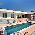 Villa Mit Privatem Pool Nur Wenige Minuten Von Den Straenden
