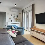 Villa Mit Privatem Pool Nur Wenige Minuten Von Den Straenden
